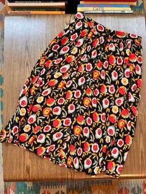 Monoprix Floral button down lightweight summer rayon midi skirt S/M (38)